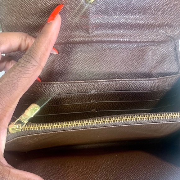 Louis Vuitton Sarah Wallet - Picture 5 of 13